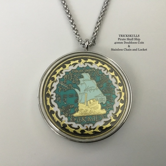Pirate Skull Ship Enamel Doubloon Coin in Glass Locket & Custom Wheat Link Chain - Picture 10 of 10